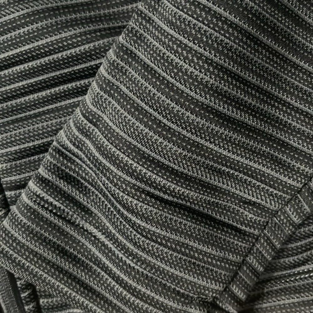 Perry Ellis - Picture 4 of 6